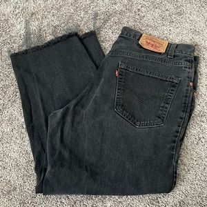 Levi’s Black Denim high-rise mom jean